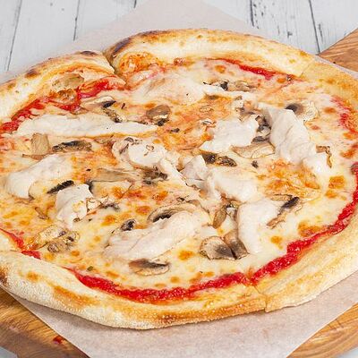 Пицца с курицей и грибами lite в Луиджи & Тосё по цене 269
