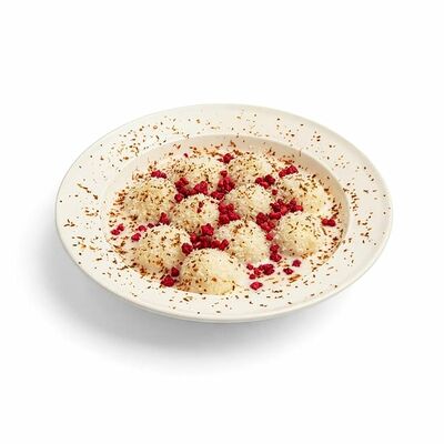 Ленивые вареники с кокосовом Жу в DoBro Coffee по цене 550 ₽