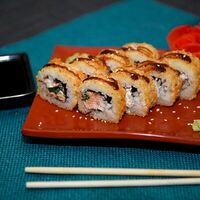 Калифорния темпура с угрем в Sushi LeGo