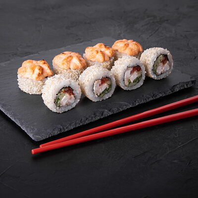 Ролл Запеченный Цезарь в Sushiman по цене 462 ₽