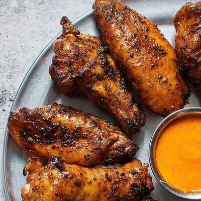 Острые крылышки 6 шт в Симпончик по цене 415 ₽