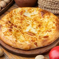 Хачапури по-мегрельски с янтарным сулугуни и имеретинским сыром (Грузия) в Дэда