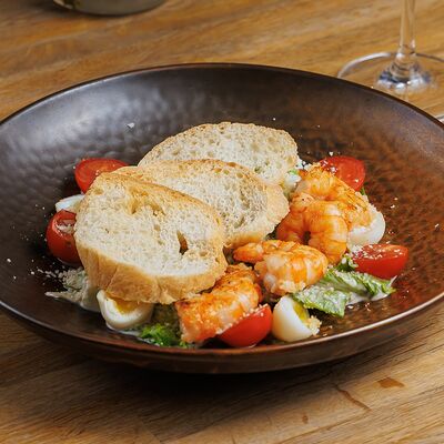 Цезарь с креветками в AGATA по цене 845 ₽