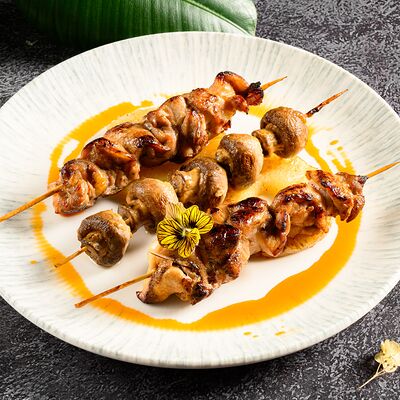 Кушияки из цыпленка и шампиньонов в Мускат по цене 795 ₽