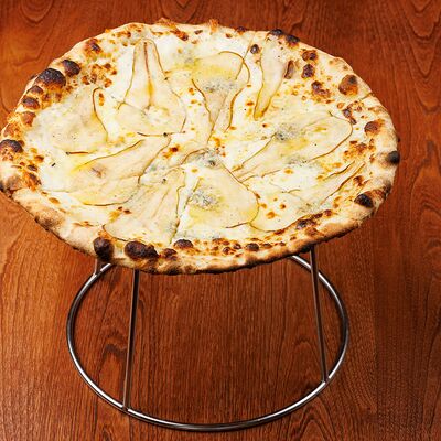 С грушей и горгонзолой в TiAMA по цене 1150 ₽