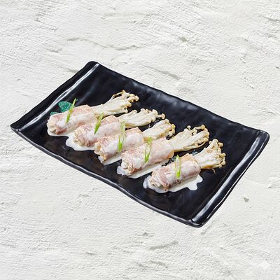 Эноки в беконе в сливочном соусе в KimKong по цене 598 ₽