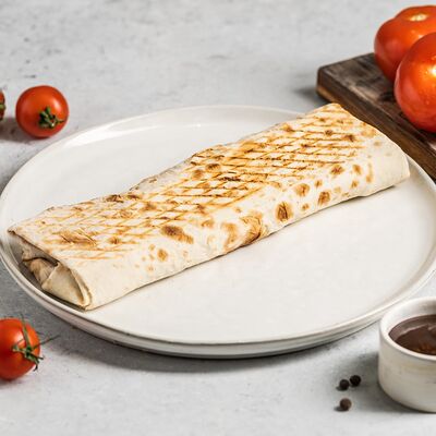 Шаурма классическая в Has Kebab Halal Food по цене 309 ₽