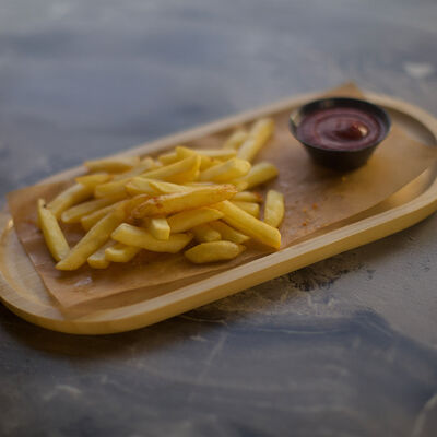 Картошка фри L в Чё, по пицце? по цене 190 ₽