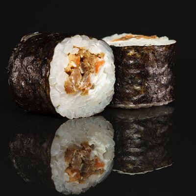 Лосось терияки с сыром в Наша Фишка по цене 330 ₽