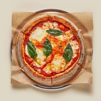 Пицца Маргарита в Хорошим Людям по цене 780 ₽