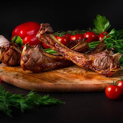 Шашлык из бараньи корейки в Lamadjo 8888 по цене 990 ₽