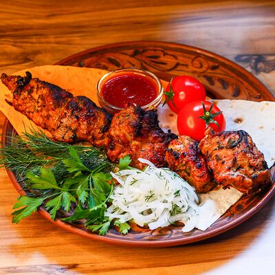 Шашлык из cвинoй шейки в Избушка по цене 2755 ₽