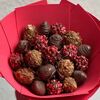 Красный букет из клубники в шоколаде в Mosberry по цене 2230