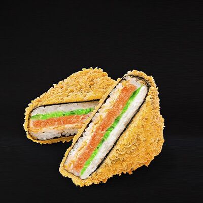 Криспи-онигири с лососем в Настроение есть по цене 479 ₽