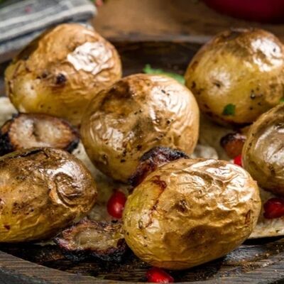 Картофель молодой на углях в Вкусный шашлык и не только по цене 350 ₽