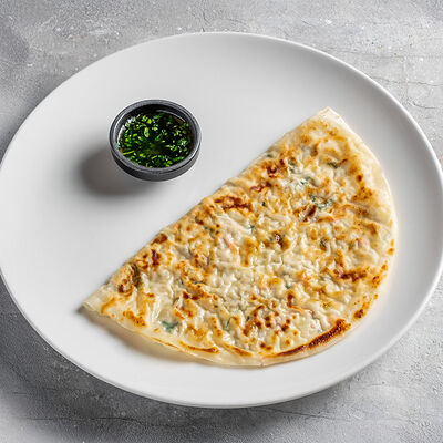 Кутаб с крабом и артишоком, зеленью и страчателлой в КрабыКутабы по цене 710 ₽