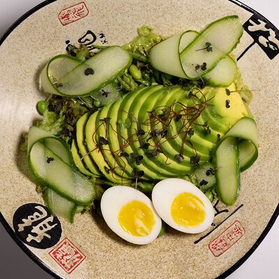 Зеленый салатв Tom-Yam по цене 650 ₽