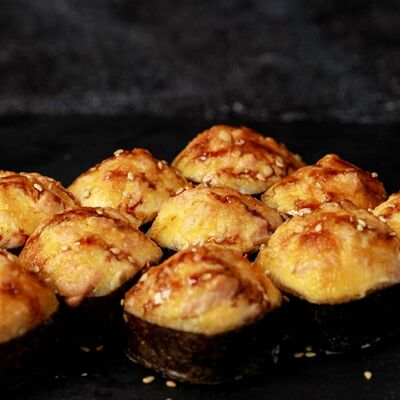 Запеченный краб - креветка Сушими в Сушими по цене 890 ₽