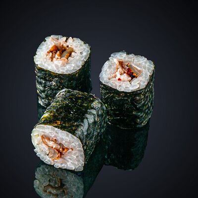 Маки с угрем в Уми Суши по цене 360 ₽