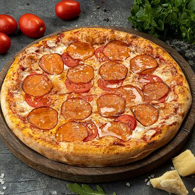 Пицца Пепперони в Сорренто по цене 680 ₽