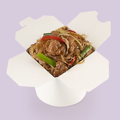 Стеклянная лапша с курицей в тайском соусе в Территория лапши по цене 595 ₽