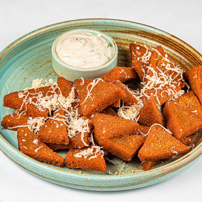 Сухарики с чесночным соусом в Фёст по цене 190 ₽