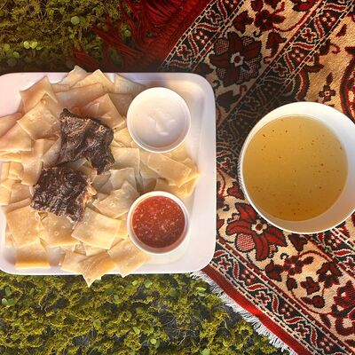 Кумыкский (тонкий) хинкал с сушеной говядинойв Вкусы Дагестана по цене 810 ₽