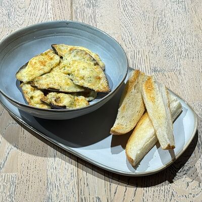 Мидии запеченные в Сквер по цене 750 ₽