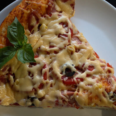 Пицца с курицей в Джон Вкусный по цене 17000 ₽