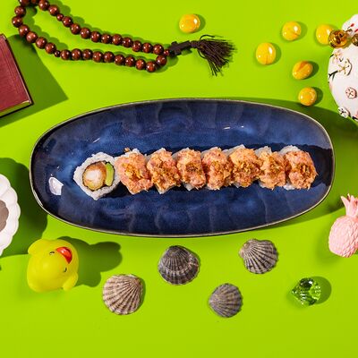 Ролл с пряным тунцом и креветкой темпура в Сушки на макушке по цене 1230