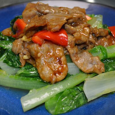 Тушеная капуста бок-чой с говядиной в Тан чао по цене 32 р.