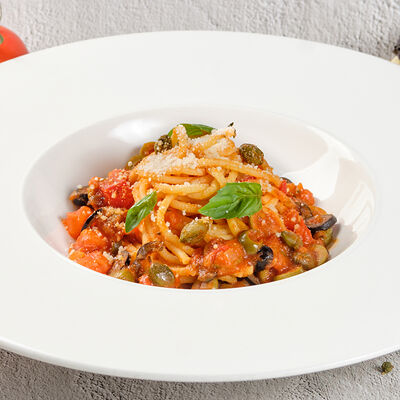 Паста Спагетти с томатом и базиликом в Bon Bon по цене 520 ₽