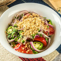 Салат Овощной по-грузински с орехами в Суло