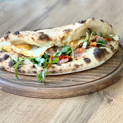 Сэндвич с яйцом в Rosso Pomidoro по цене 780 ₽