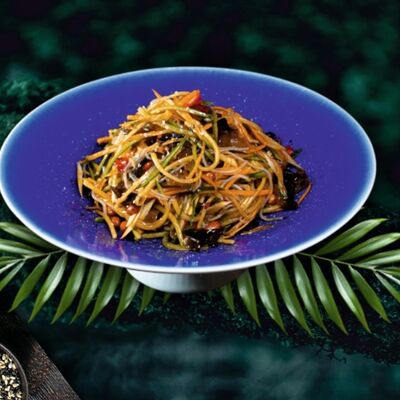 Салат Калейдоскоп в LAOBAN по цене 745 ₽