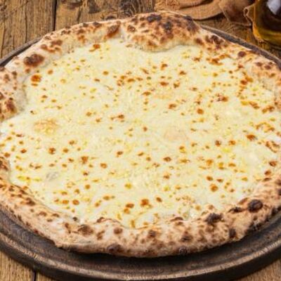 Пицца Четыре сыра в Сыроварня по цене 970 ₽