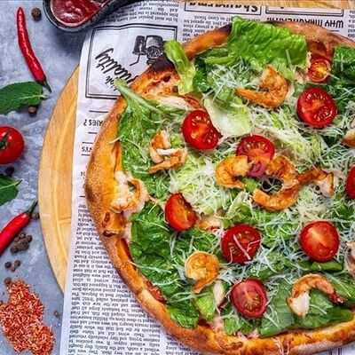 Пицца Цезарь с креветками 650 г в Donna Maria PREMIUM по цене 1500 ₽