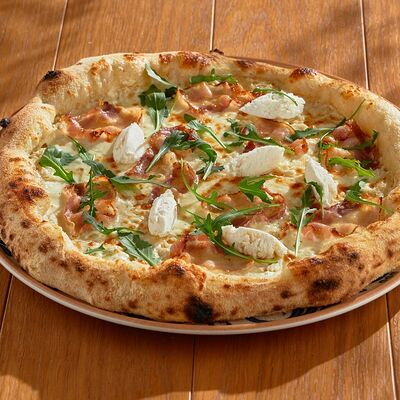 Пицца с беконом и рикоттой в Russo Italiano по цене 870 ₽