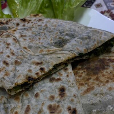 Жингялов хац (лепешка с зеленью)в Жарим не только мясо по цене 299 ₽