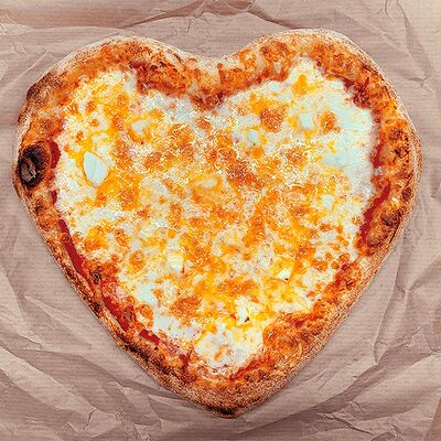Четыре сыра сердце в Привет! Пицца по цене 599 ₽