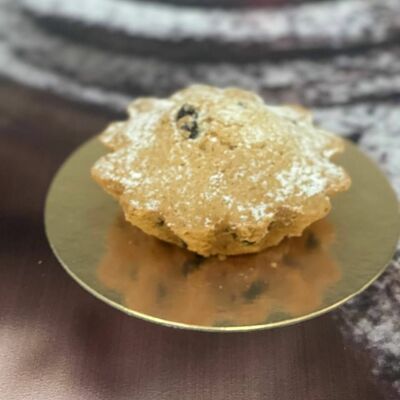 Кекс с изюмом 120 г в Пиросетия Осетинские пироги по цене 108 ₽