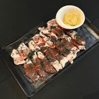 Сало по-домашнему с горчицей в Кафе Hayatt