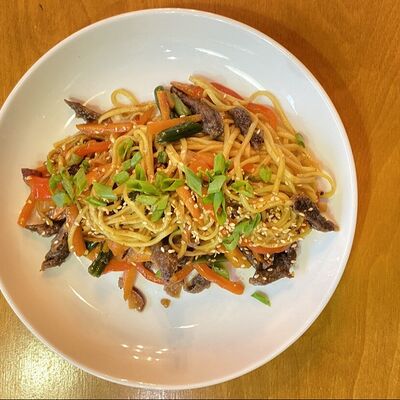 Вок с курицей в Милано по цене 320 ₽