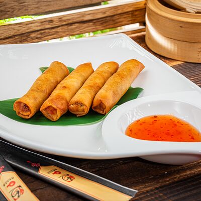 Спринг-роллы с курицей в J.Z. Peking Duck по цене 790 ₽