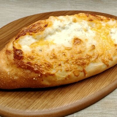 Багет Два сыра в Кафе-пекарня Susser по цене 155 ₽