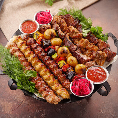 Ассорти шашлыков и кебабов в Сандуны Урал по цене 5880 ₽