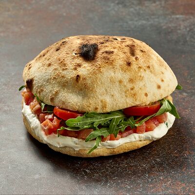 Пучча с овощами гриль и соусом песто в Cosmo пицца пучча по цене 537 ₽