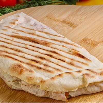 Шаурма в арабской пите в Вкусно и Сочно по цене 370 ₽