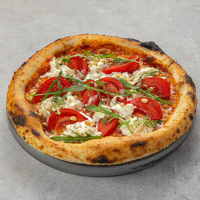Пицца с томатами и страчателлой 22 см в Peperoni по цене 610 ₽