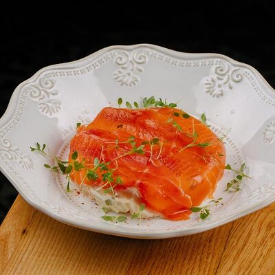 Салат Оливье (форель с/с) в Родина южной кухни по цене 790 ₽